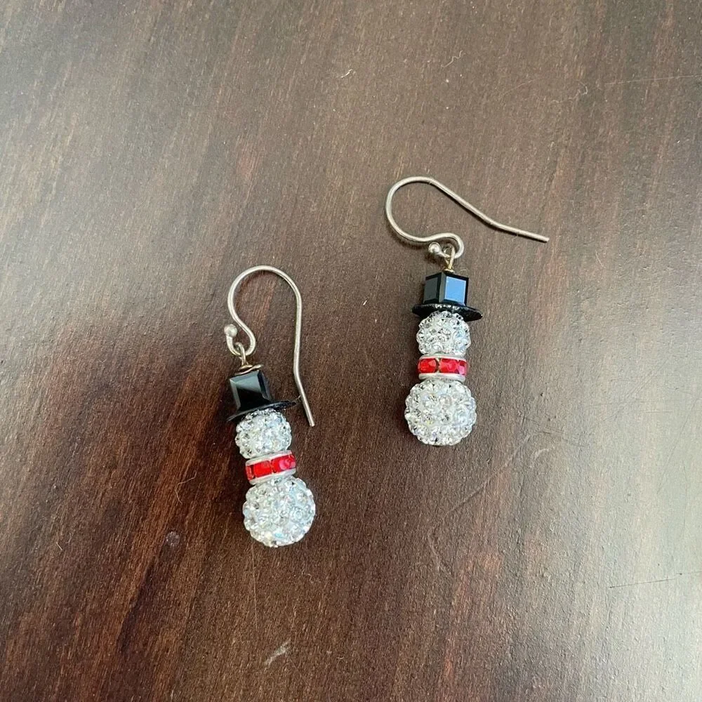 Earrings 2 Pendants Beaded Snowman